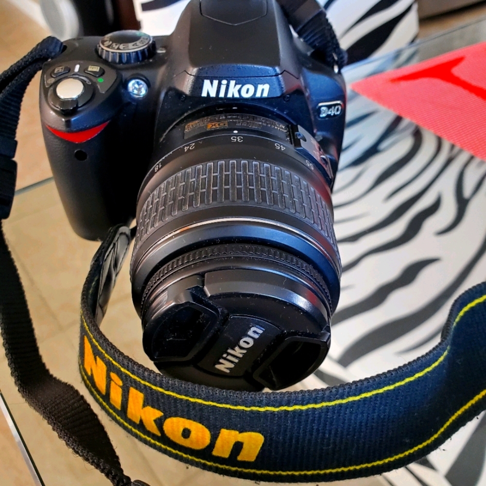 COPY - Nikon D40